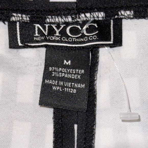 🌹NWOT: NYCC BLACK/WHITE PULL ON CHECKED SKIRT - Picture 4 of 5